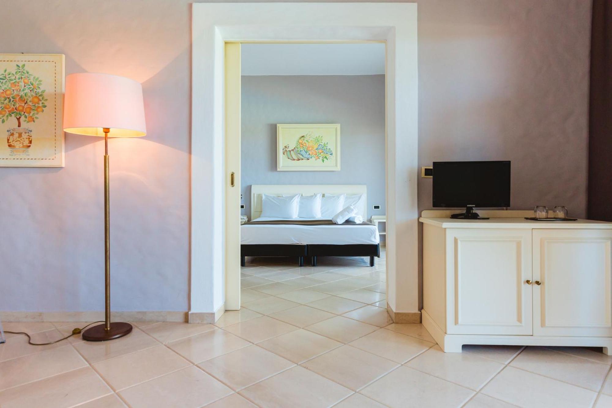 Argonauti Greenblu Resort マリーナ・ディ・ピスティッチ エクステリア 写真
