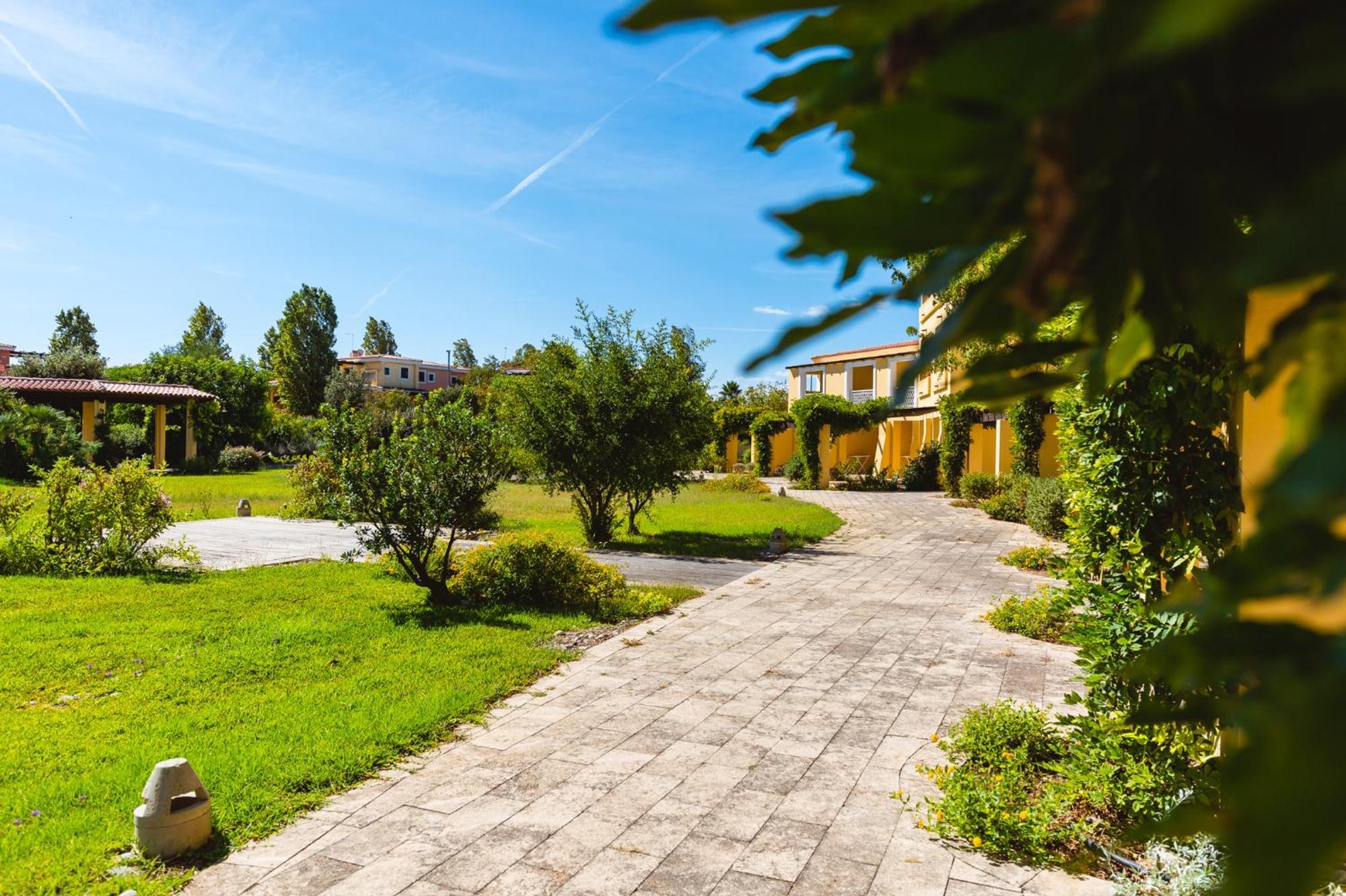 Argonauti Greenblu Resort マリーナ・ディ・ピスティッチ エクステリア 写真